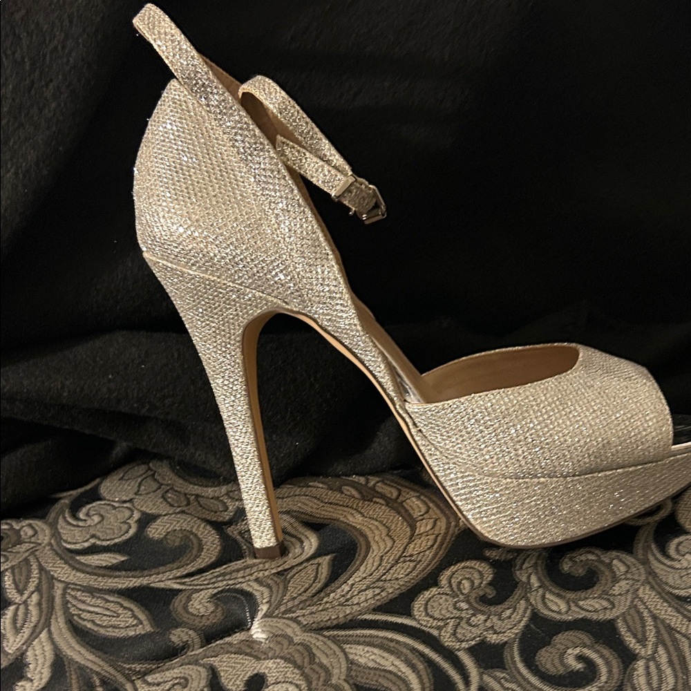 Mix No. 6 Glittering Silver Heels